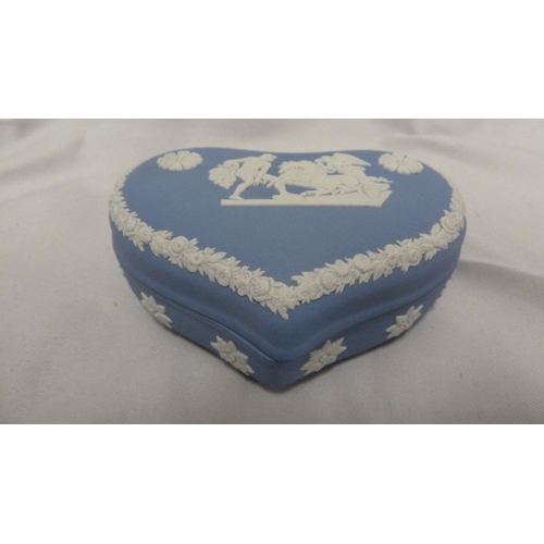 131 - Wedgwood Jasper - comprising; loving cup; a rounded square box and cover; a bombe shaped box and cov... 