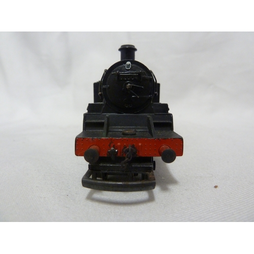 184 - Model Railway Interest - a  Triang 00 guage steam locomotive numbered R59 to underside, in British R... 