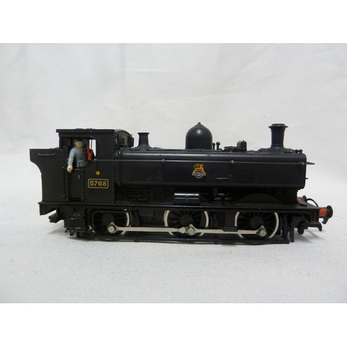 157 - Model Railway Interest - a Bachmann 00 guage steam locomotive numbered 5768, in British Railways pla... 