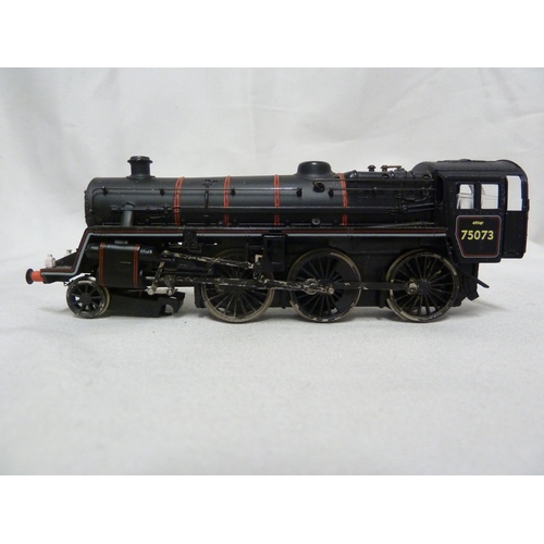 190 - Model Railway Interest - a Bachmann 00 guage steam locomotive numbered 90732 and with name plate VUL... 