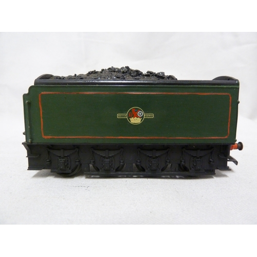 155 - Model Railway Interest - a Hornby 00 guage steam locomotive numbered 60022 with nameplate Mallard ea... 