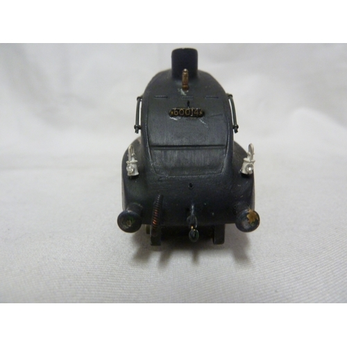 194 - Model Railway Interest - a metal 00 guage steam locomotive numbered 60014 to side and nameplate silv... 