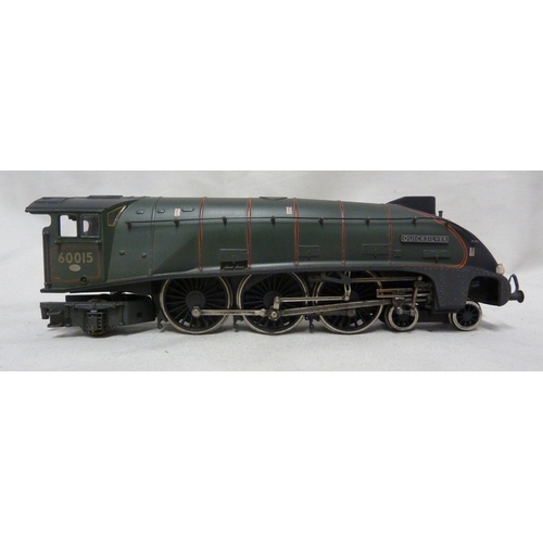 145 - Model Train and Railway Interest - a Bachmann 00 gauge Quicksilver Engine, numbered 60015 in dark gr... 