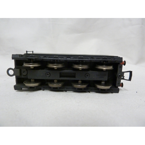 143 - Model Train and Railway Interest - a Bachmann 00 gauge Engine, Lord Farringdon nameplate affixed, th... 