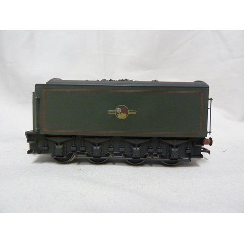 143 - Model Train and Railway Interest - a Bachmann 00 gauge Engine, Lord Farringdon nameplate affixed, th... 