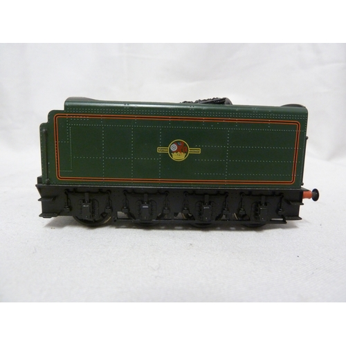 210 - Model Train and Railway Interest - a Bachmann 00 gauge Great Central Engine, numbered 60156 in dark ... 