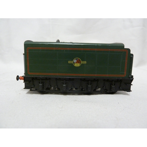 210 - Model Train and Railway Interest - a Bachmann 00 gauge Great Central Engine, numbered 60156 in dark ... 