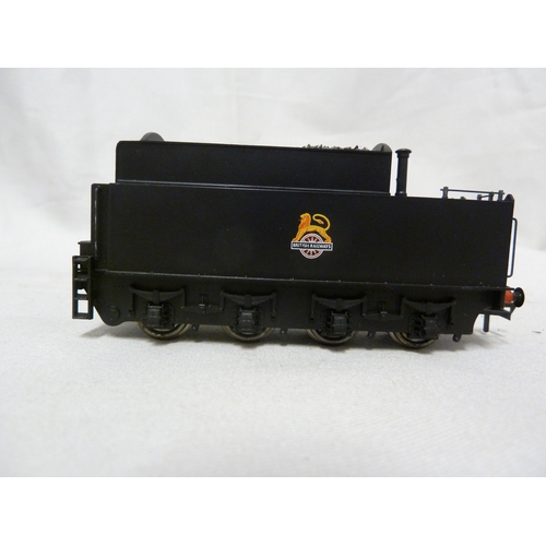 212 - Model Train and Railway Interest - a Hornby 00 gauge Engine, numbered 92192, in black livery; and a ... 