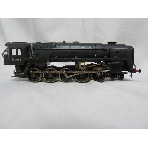 171 - Model Train and Railway Interest - a Hornby 00 gauge Engine, numbered 92166,  in black livery with s... 