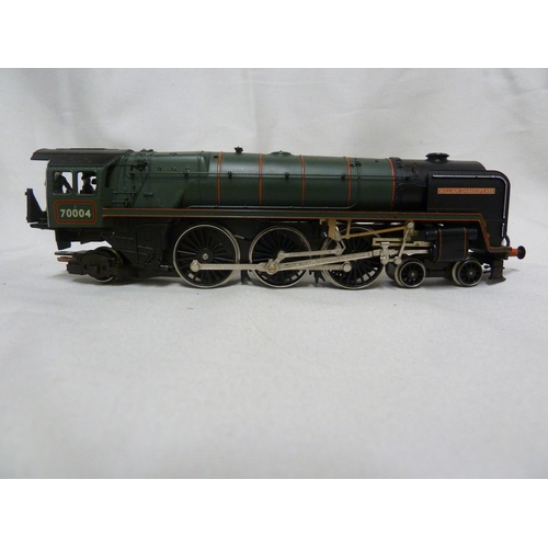 172 - Model Train and Railway Interest - a Hornby 00 gauge William Shakespeare Engine, numbered 70004 in d... 