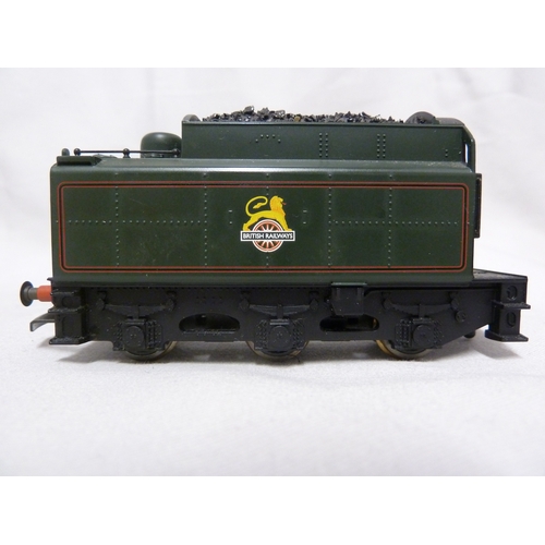 170 - Model Train and Railway Interest - a Hornby 00 gauge Fyling Dutchmann Engine, numbered 70018 in dark... 