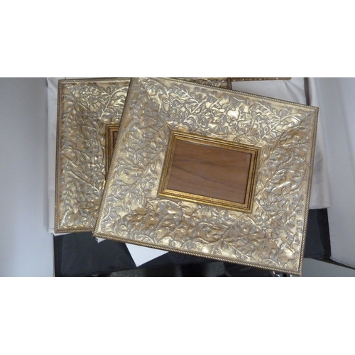 127 - Six decorative picture frames, modern, 42cm max. (2)