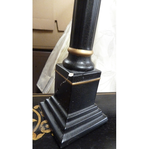 26 - A pair of table lamps, imitation black lacquer work (2)