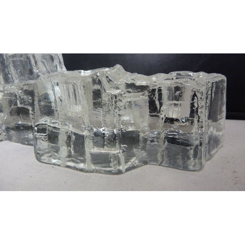 56 - Mid Century Design - Uno Westerberg for Pukeberg Glass - A four light iceberg candelabra, colourless... 