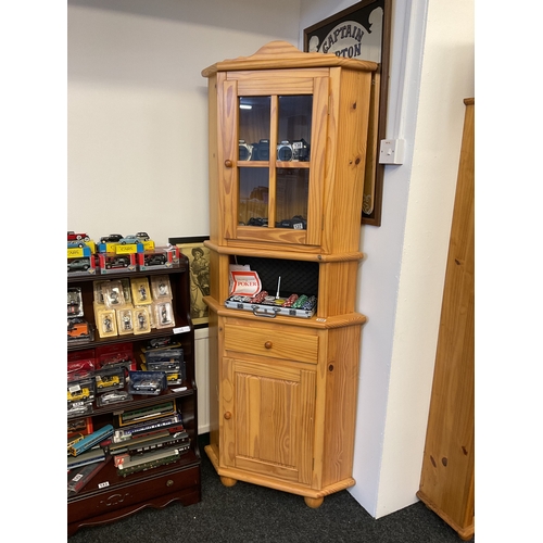 134 - Pine corner 2 piece display unit