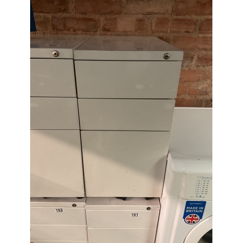 98 - Metal 3 drawer pedestal