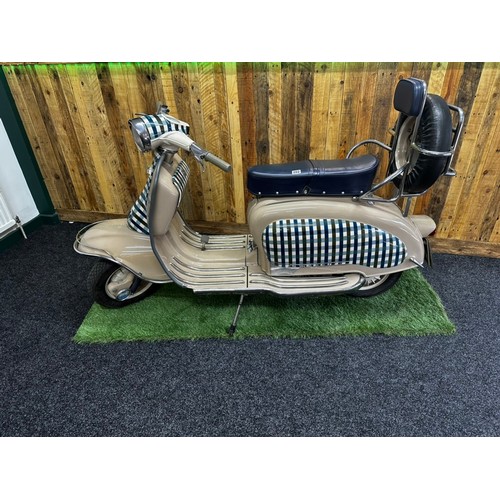 202 - 1960 Italian series 2 Lambretta Li150.

Restored 12 years ago, engine fitted with a 175 top end. 12v... 