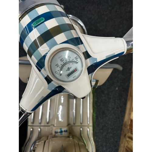 202 - 1960 Italian series 2 Lambretta Li150.

Restored 12 years ago, engine fitted with a 175 top end. 12v... 