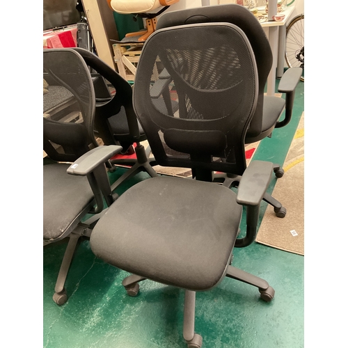 85 - Adjustable office chair