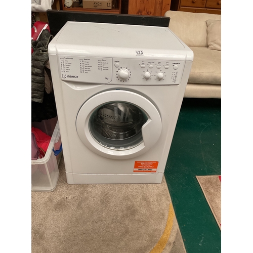 123 - 7KG indesit washing machine