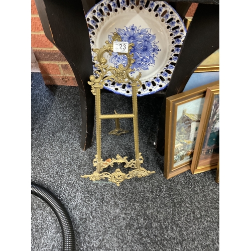 223 - Brass plate stand