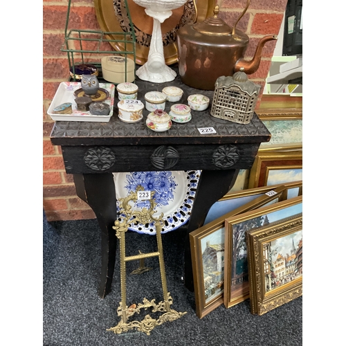 225 - Carved hardwood side table