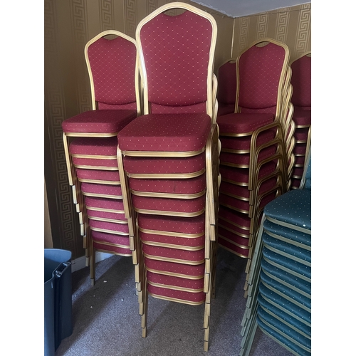 251 - 10x stacking banquet chairs