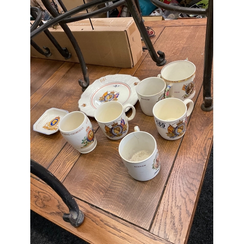 169 - Commemorative cups, mugs etc