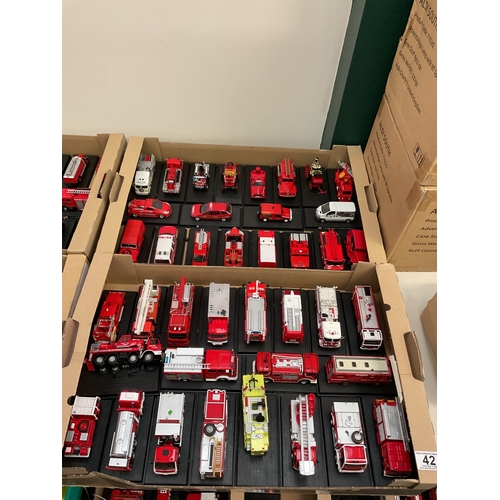 42 - 2X boxes of Del Prado the fire engine collection and magazines