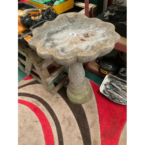 85 - Column base shell top bird bath