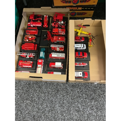 80 - 2X boxes of Del Prado the fire engine collection and magazines