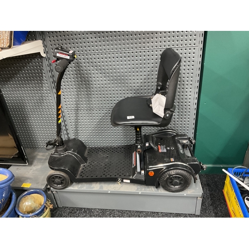 13 - Pro rider folding mobility scooter, with charger