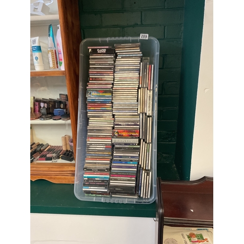 209 - Large quantity CDs