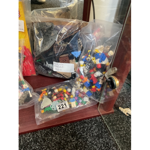 221 - Assorted Lego