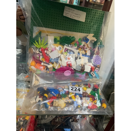 224 - Assorted Lego