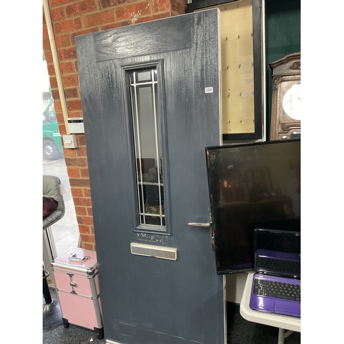 250 - Composite door, with handle and hinges