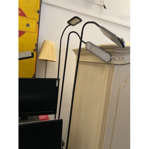 40 - 3 x Reading lamps