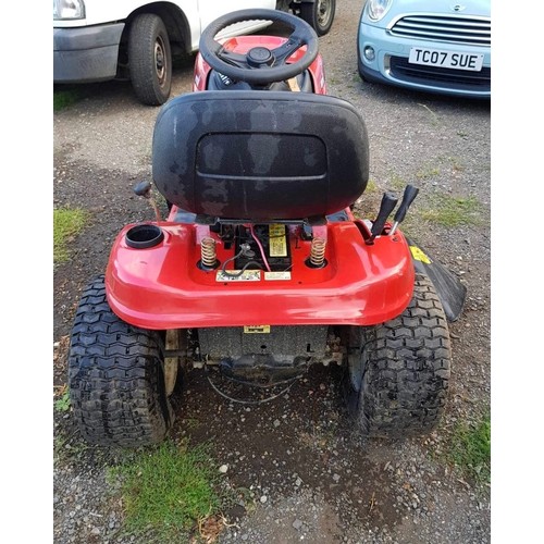 211 - MTD Briggs and Stratton engine Ride on petrol mower