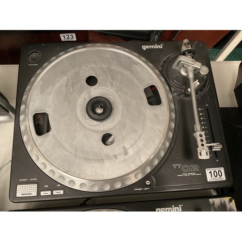 100 - Gemini TT02 Direct drive turn table