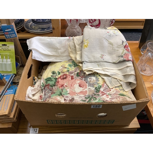 180 - Box vintage fabric