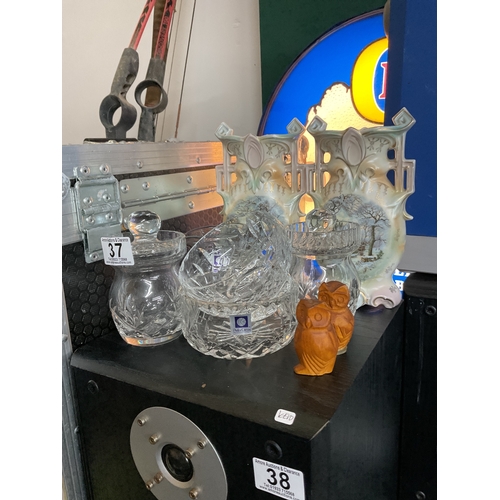 37 - Assorted Parka crystal, pair decorative vases, etc