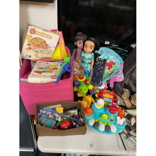 247 - Large quantity toys