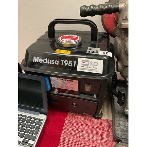 86 - Medusa T951 Suitcase generator