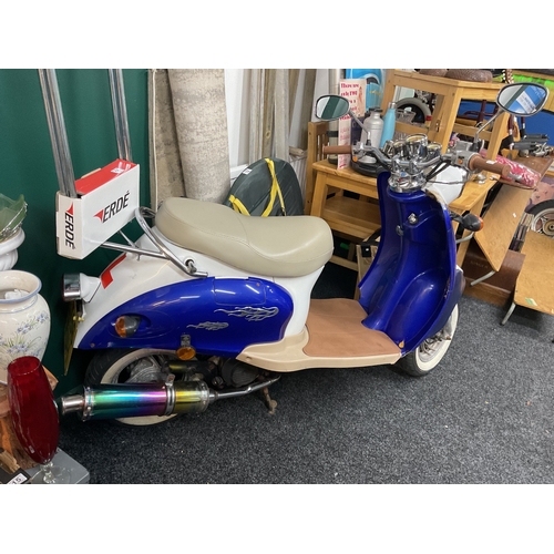 50cc Moped (Barn find, no further info, no logbook, sold as seen)