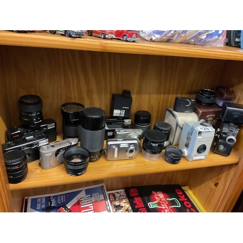 129 - Quantity of assorted vintage and other cameras - untested