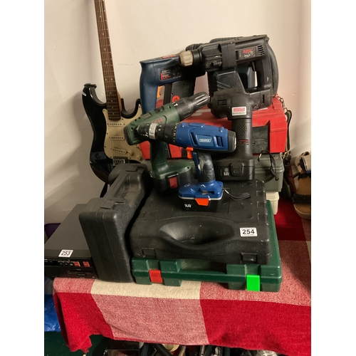 254 - Large qty assorted power tools