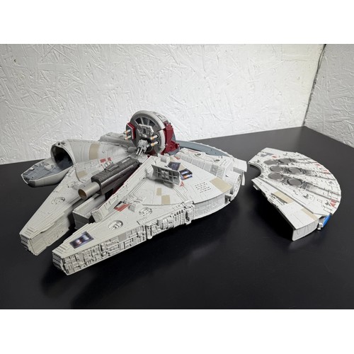 53 - Mixed Lot STAR WARS Toys, Games and Memorabilia to consist of:
Monopoly Star Wars Episode II, Collec... 