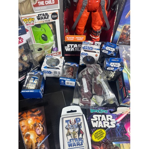 53 - Mixed Lot STAR WARS Toys, Games and Memorabilia to consist of:
Monopoly Star Wars Episode II, Collec... 