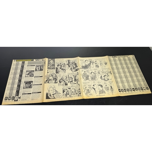 100 - Mexico ’86 World Cup Souvenir Poster & Look-in Magazine Pull-Out (Shipping Available).

A rare doubl... 