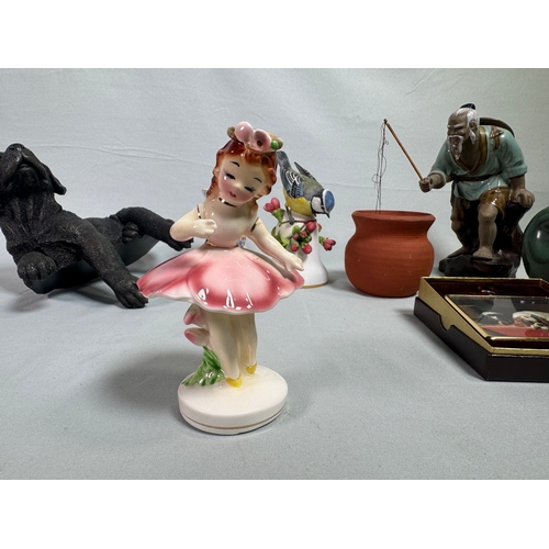 6 - Mixed Decorative Figurines inc. Lladro‑style Fisherman, Horse, Dog & Ceramics  Assorted figures and ... 